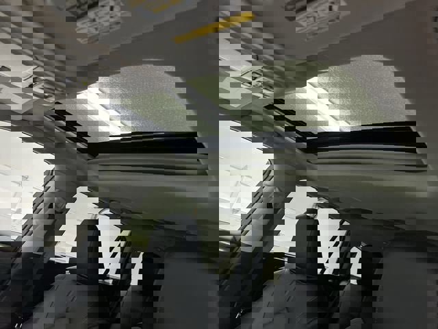 Used 2024 Toyota Highlander Limited image 18