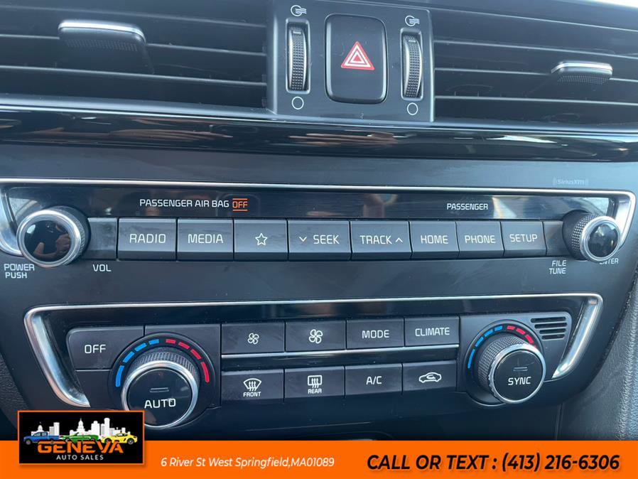 Used 2019 Kia Optima S w/ S Panoramic Sunroof Package image 17