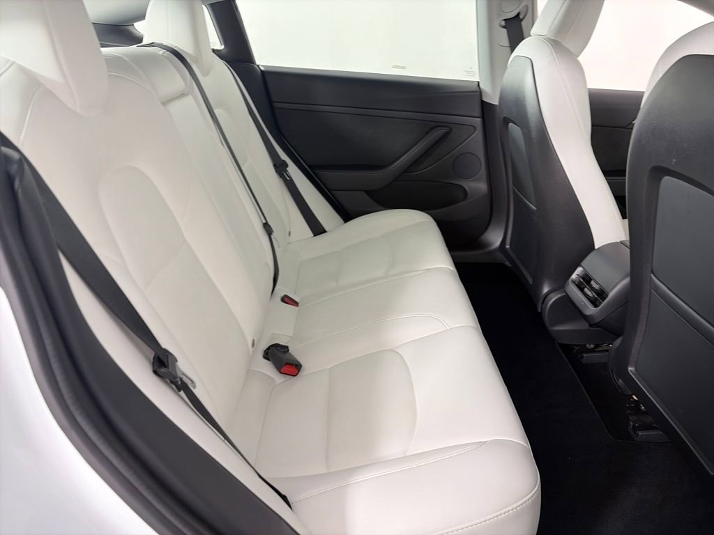 Used 2021 Tesla Model 3 Performance image 25