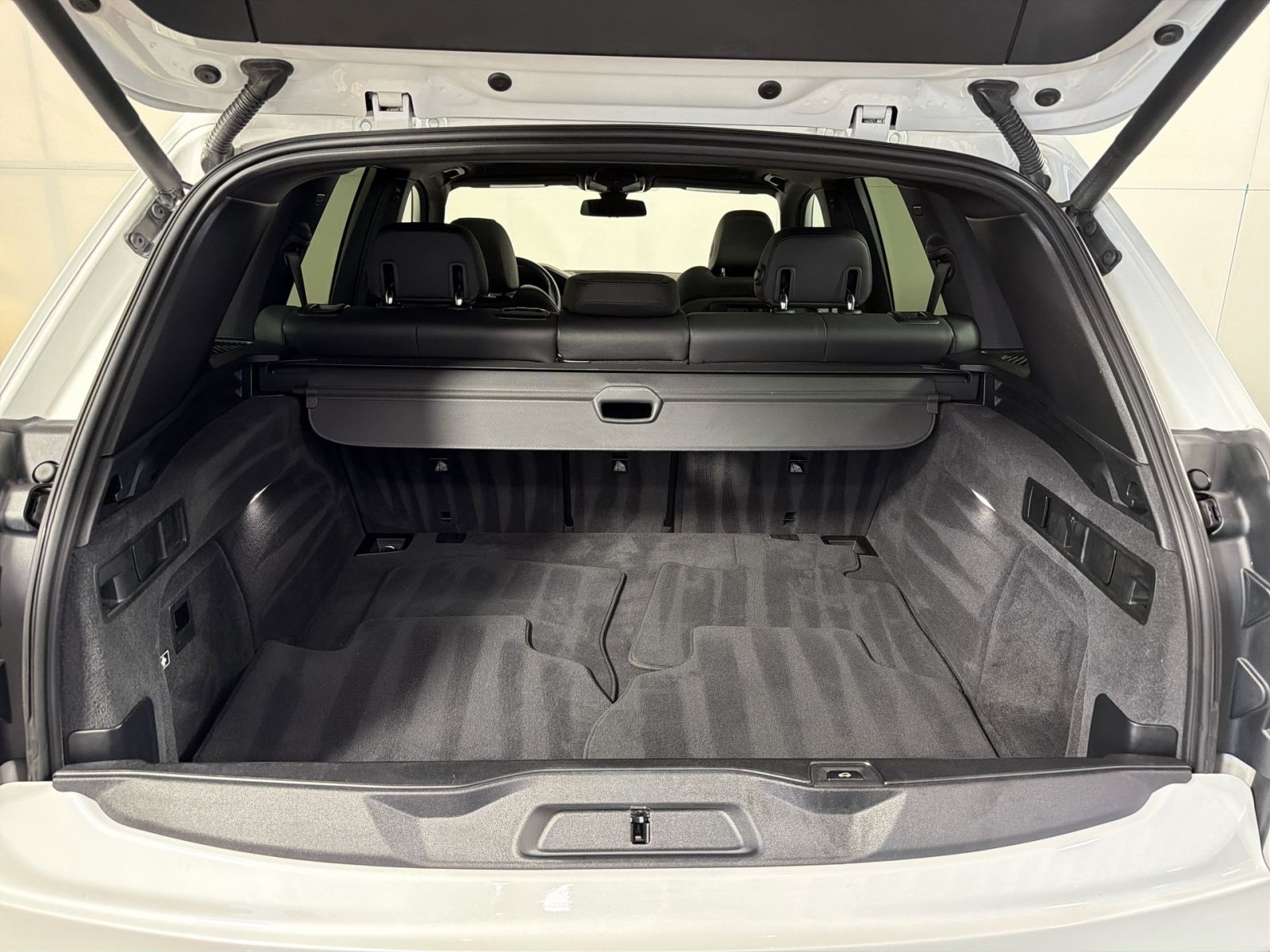 Used 2020 BMW X5 xDrive40i w/ Convenience Package AWD/4WD image 26