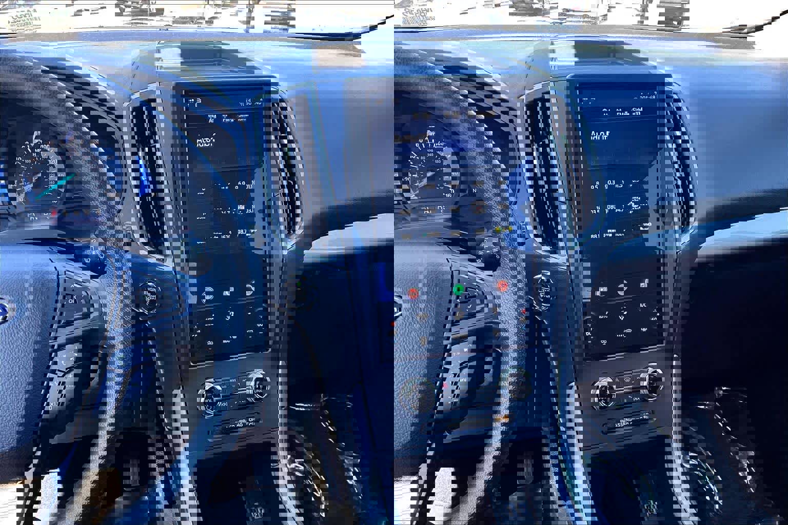 Used 2022 Ford Edge SE w/ Black Appearance Package image 6