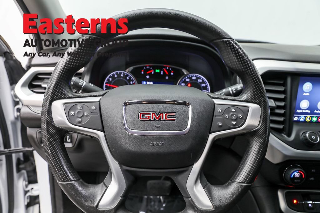 Used 2022 GMC Acadia SLE image 10