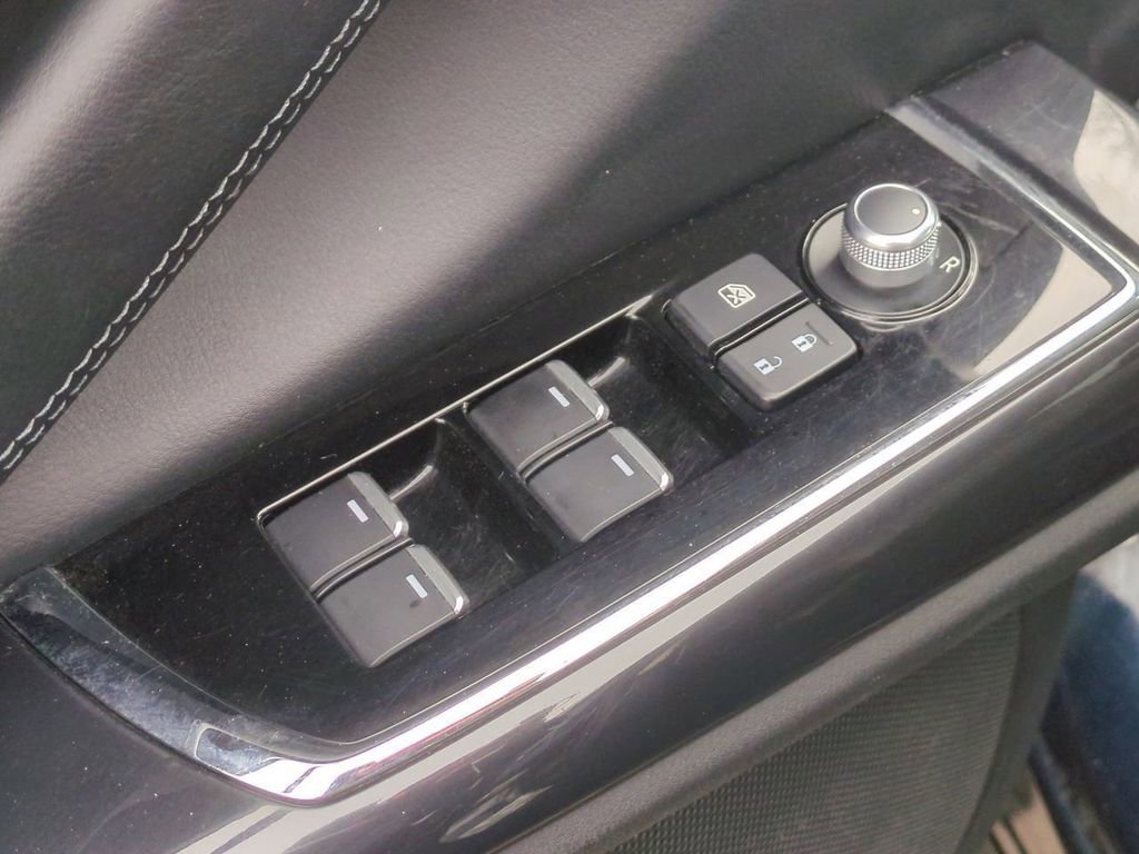 Used 2019 MAZDA CX-9 Touring image 12