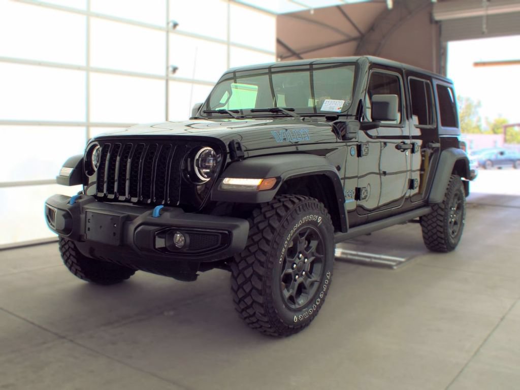 Used 2023 Jeep Wrangler Unlimited w/ Cold Weather Group AWD/4WD image 1