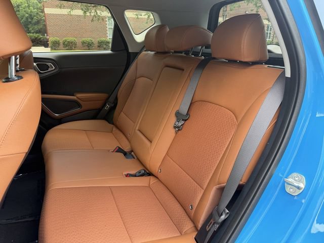 Certified 2025 Kia Soul EX FWD image 32