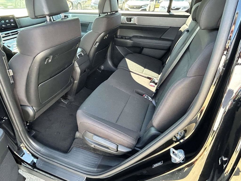 New 2027 Hyundai Santa Fe SE FWD image 19
