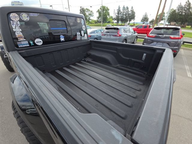 Used 2023 Jeep Gladiator Sport AWD/4WD image 30