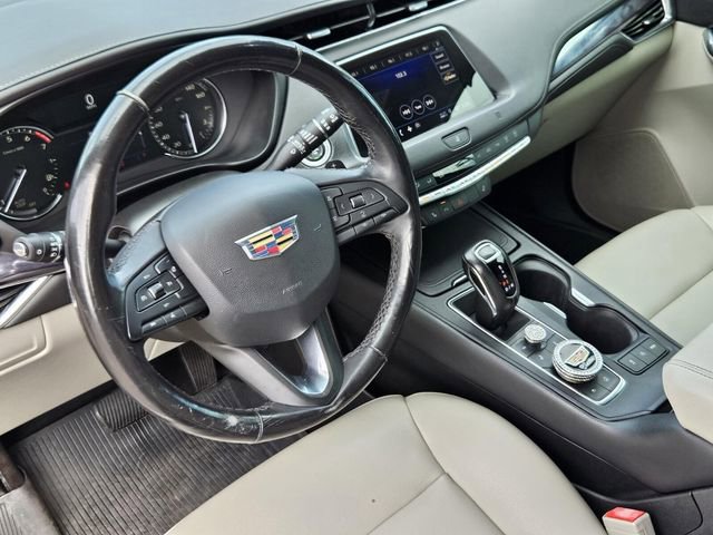 Used 2019 Cadillac XT4 Luxury w/ Cold Weather Package image 37