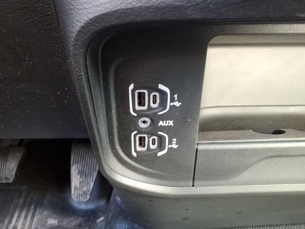 Used 2025 RAM 5500 Tradesman RWD image 27