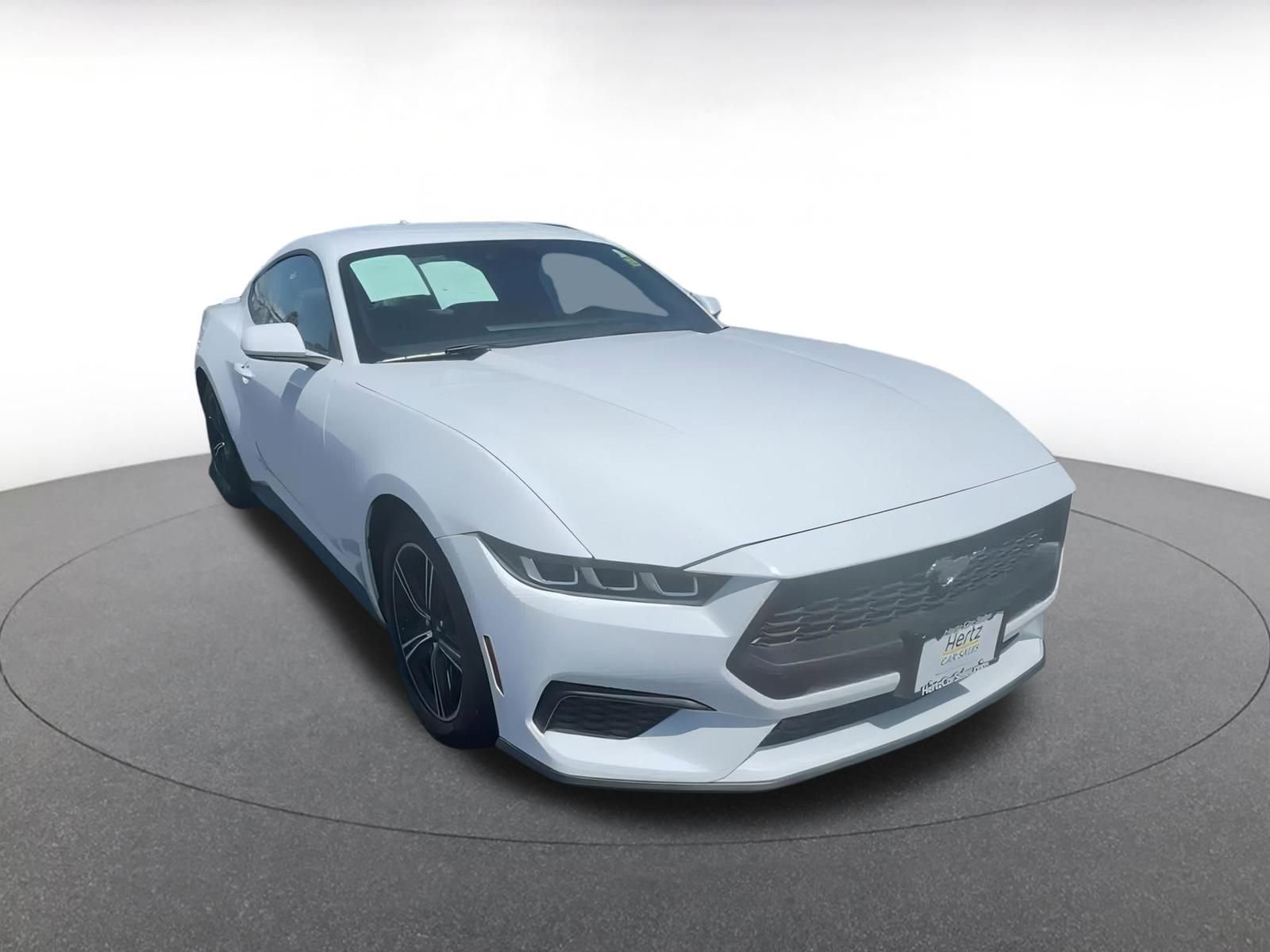 Used 2024 Ford Mustang Premium image 3