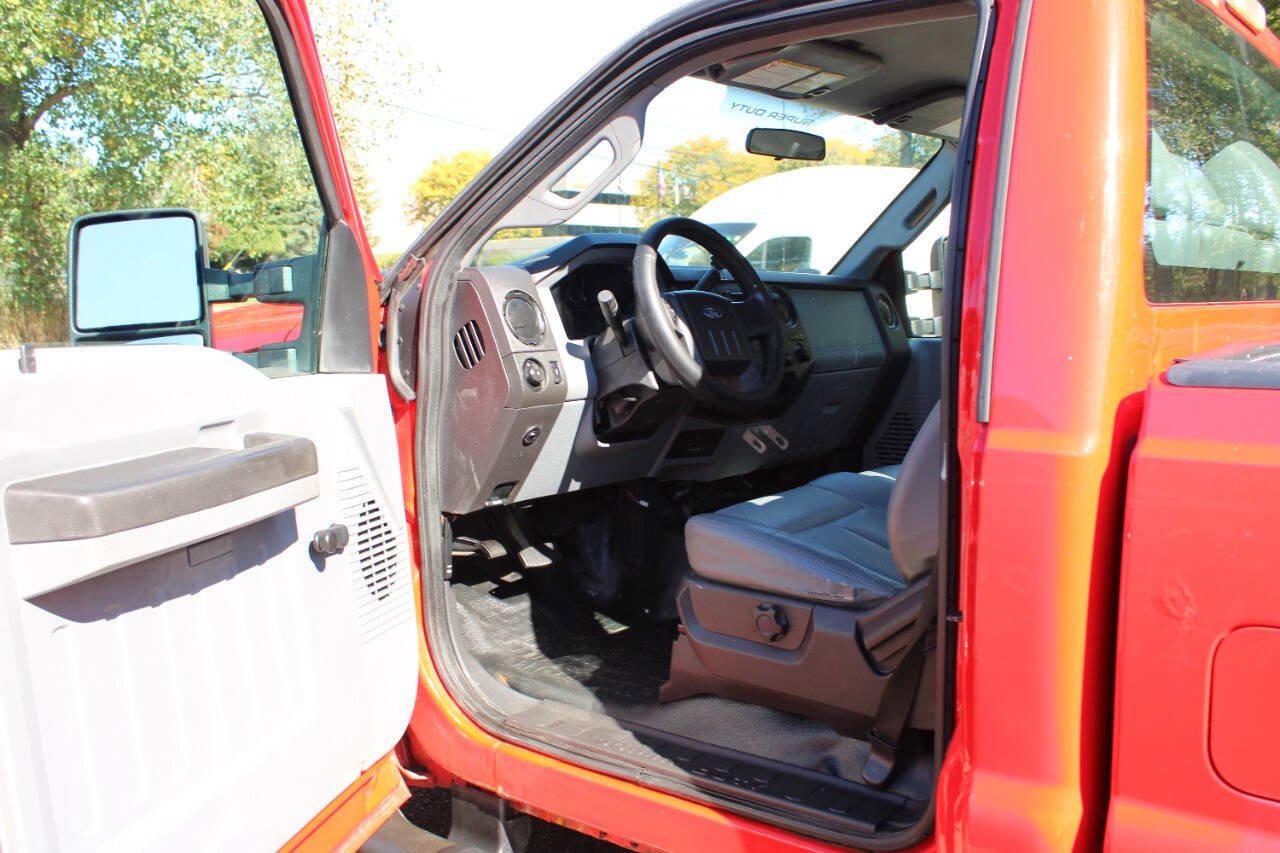 Used 2016 Ford F250 XL w/ Snow Plow Prep Package image 26