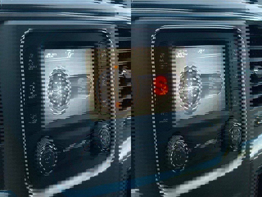 Used 2024 RAM 1500 Classic SLT image 24