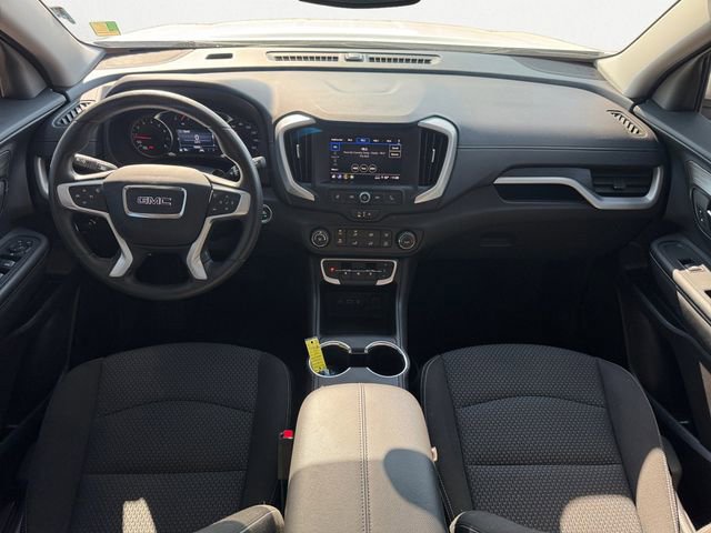 Used 2024 GMC Terrain SLE image 10