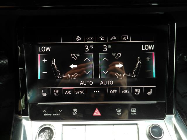 Used 2022 Audi e-tron Premium Plus AWD/4WD image 46