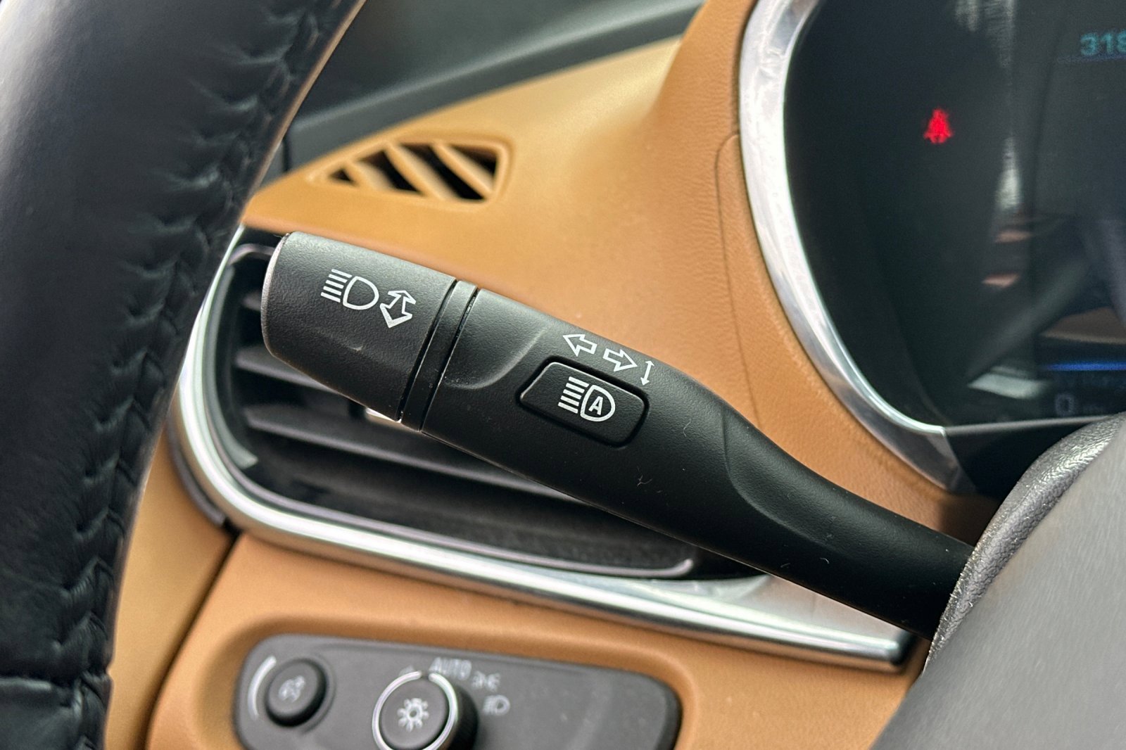 Used 2017 Chevrolet Volt Premier w/ Driver Confidence II Package image 35