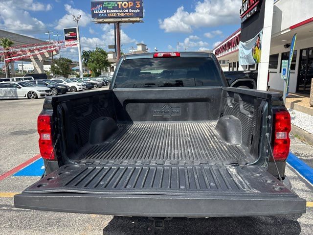 Used 2018 Chevrolet Silverado 1500 LT w/ LT Eassist Package RWD image 11
