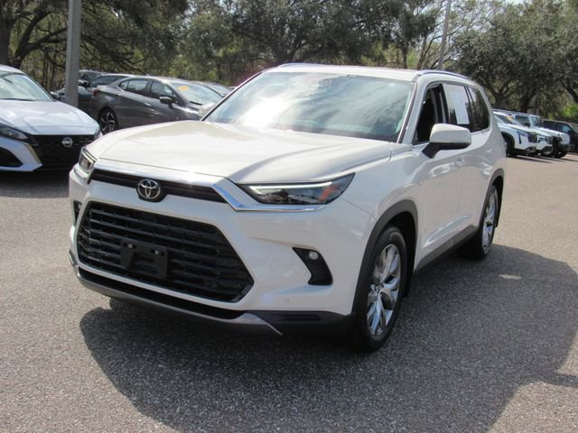 Used 2024 Toyota Grand Highlander AWD Hybrid image 8