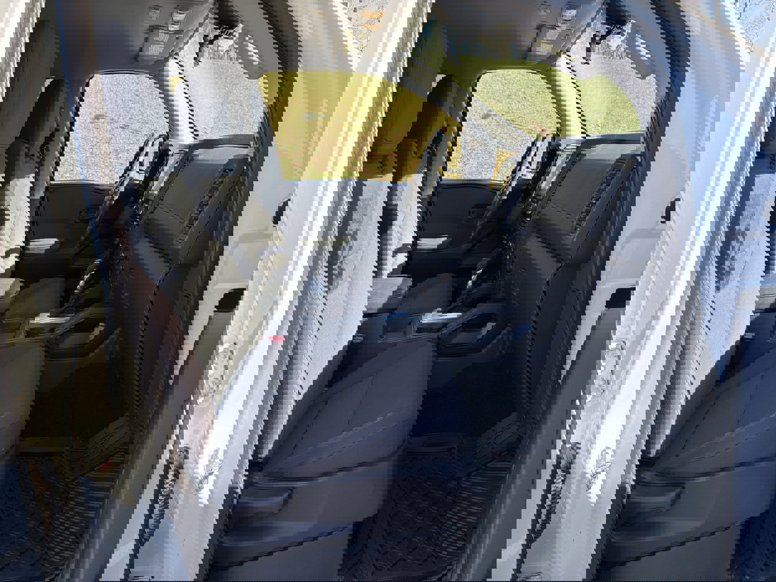 Used 2022 Nissan Frontier S w/ Technology Package image 28