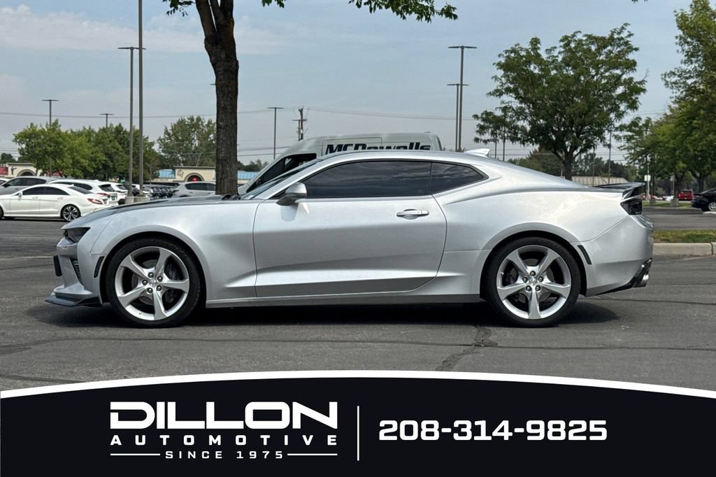 Used 2018 Chevrolet Camaro SS RWD image 10