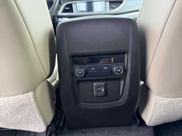 Used 2020 Buick Enclave Essence AWD/4WD image 19