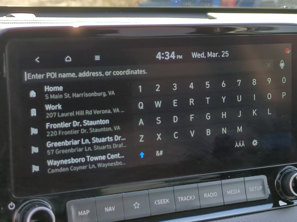 Used 2022 Hyundai Kona Limited w/ Winter Weather Package image 22