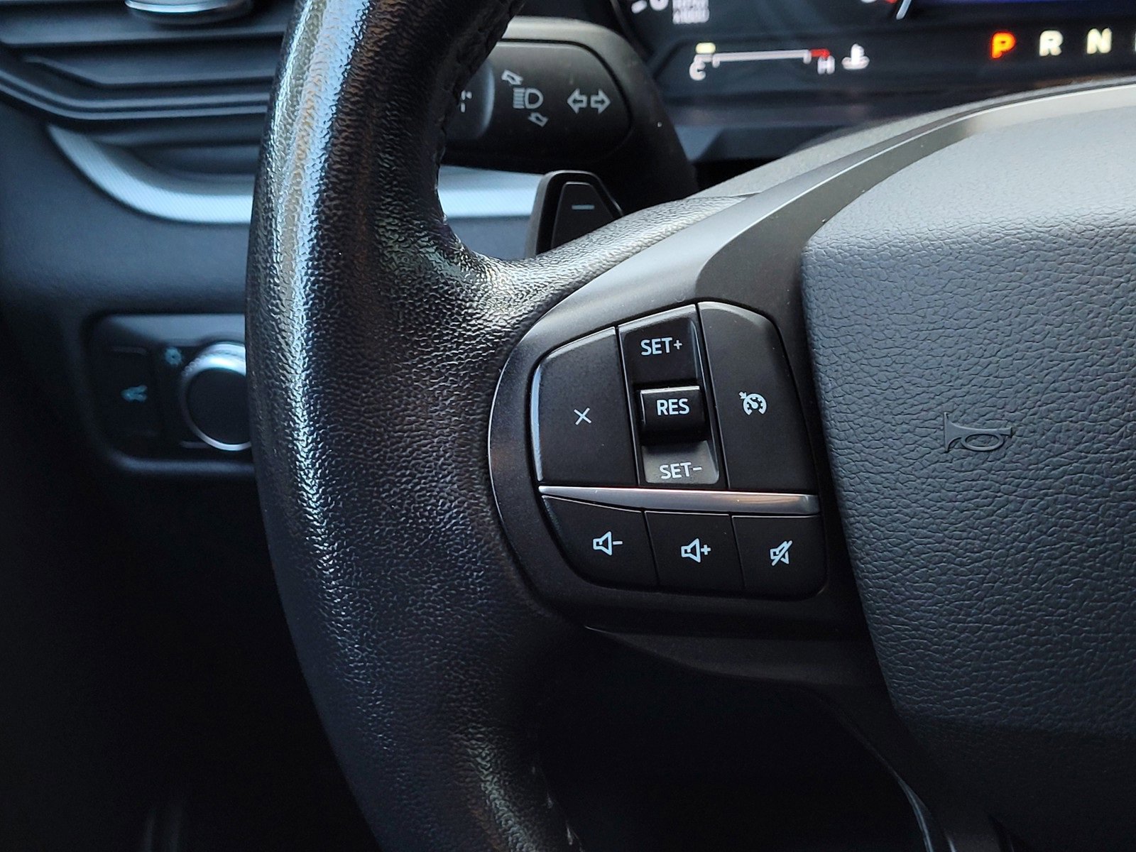 Used 2020 Ford Explorer XLT w/ Comfort Package image 22