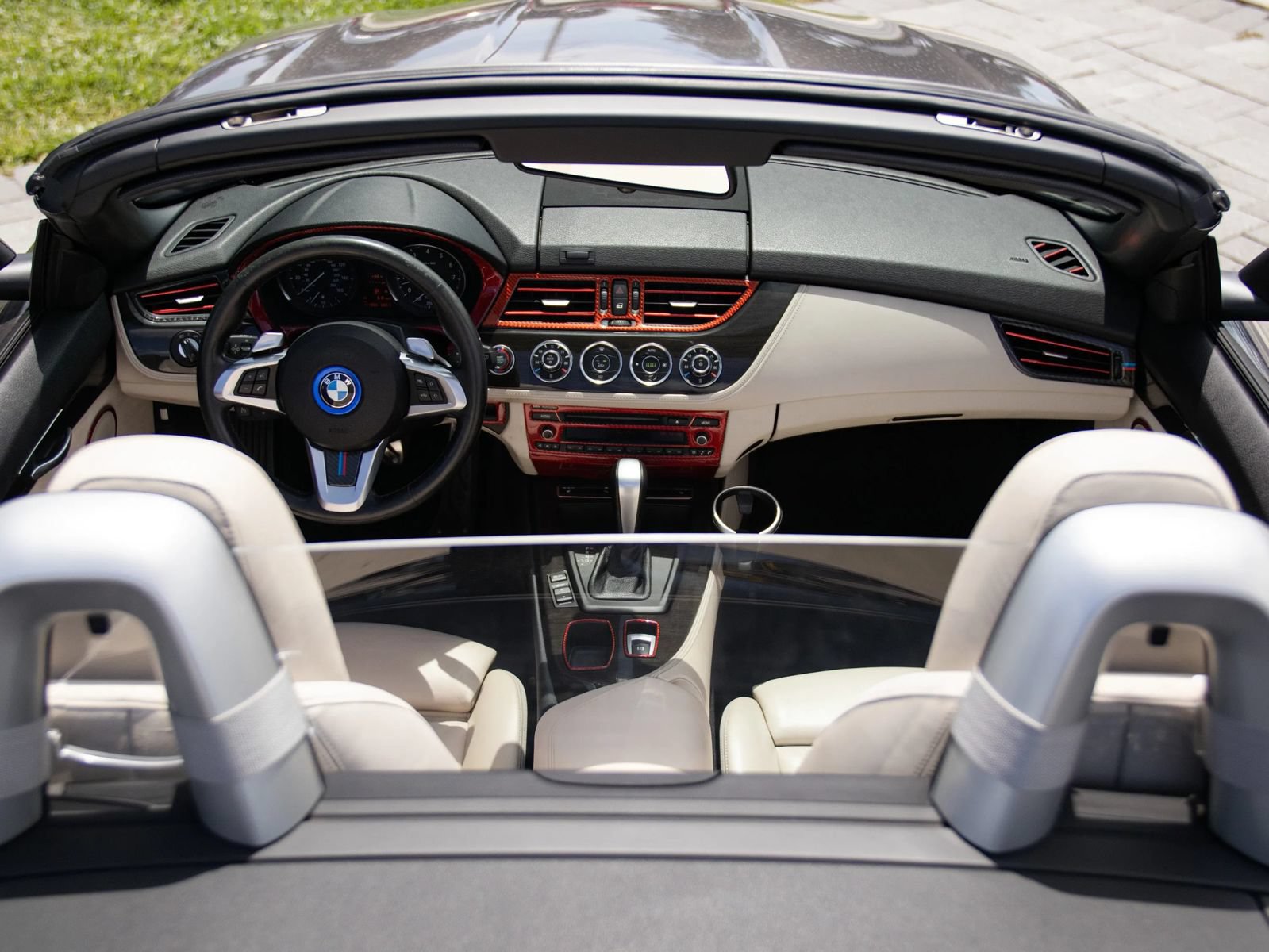 Used 2011 BMW Z4 sDrive30i RWD image 5