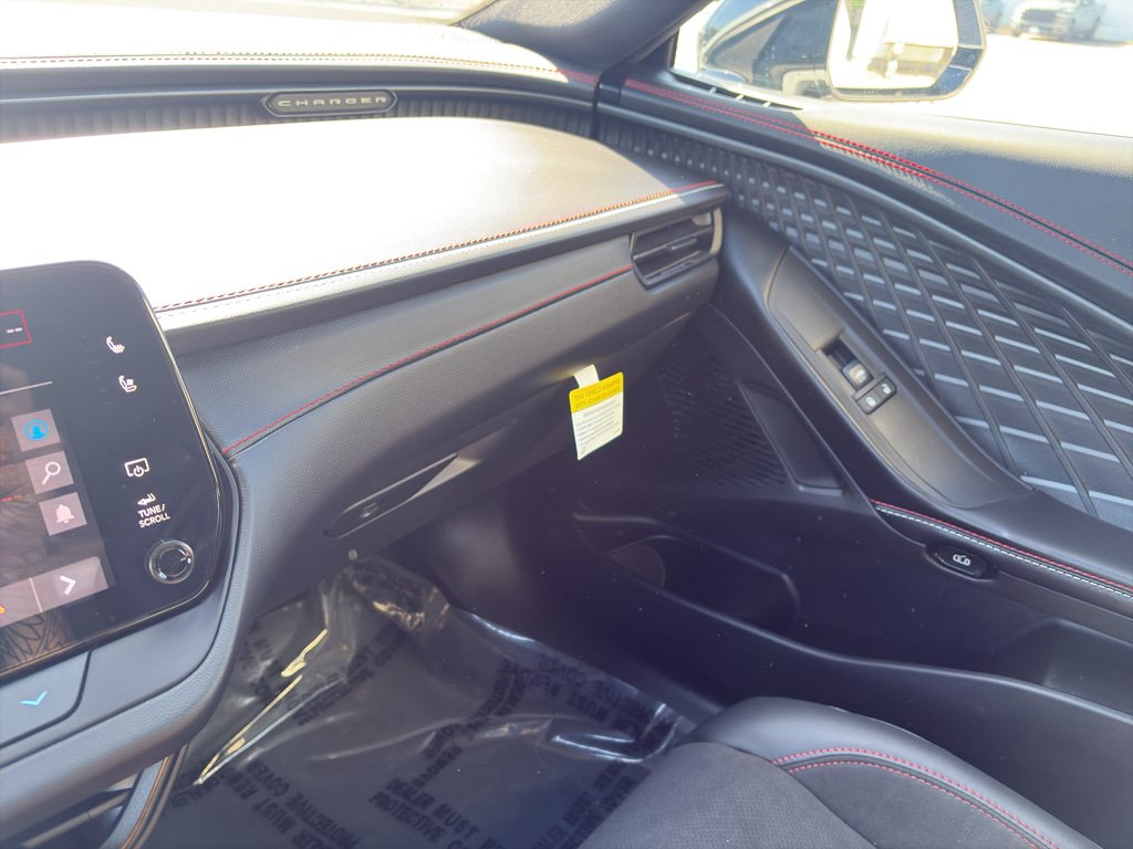 New 2026 Dodge Charger R/T AWD/4WD image 13