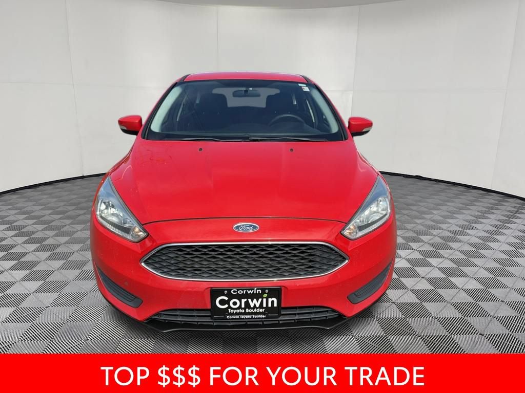 Used 2015 Ford Focus SE FWD image 2