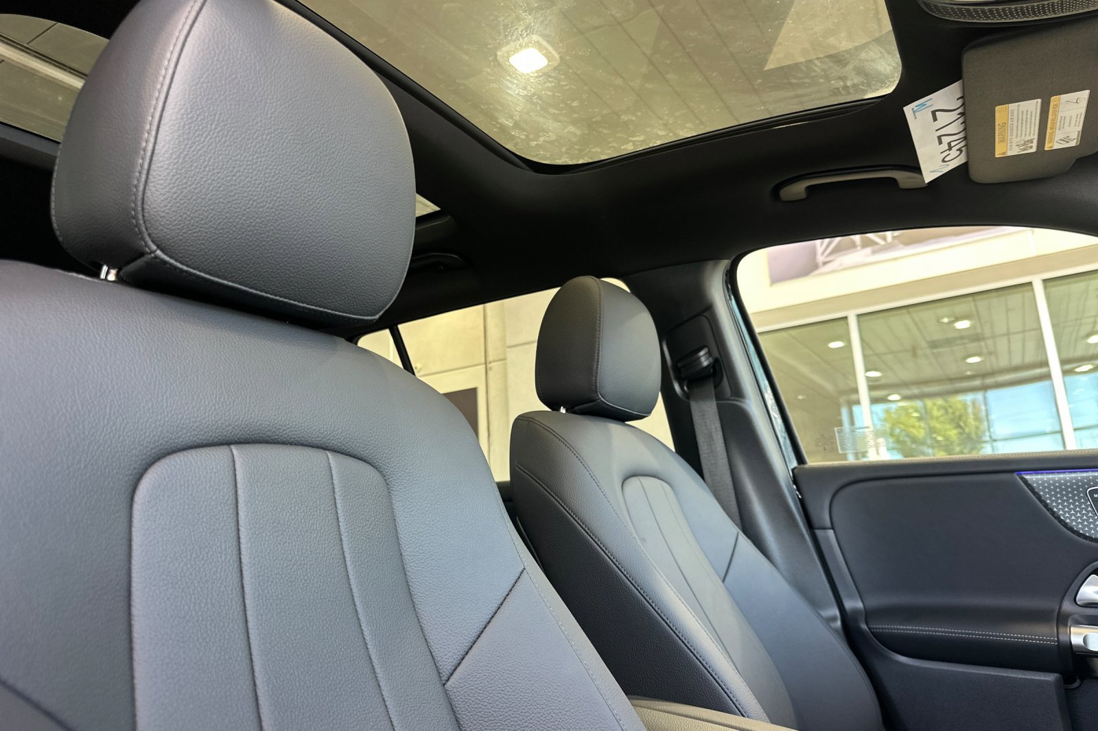 New 2025 Mercedes-Benz GLB 250 250 image 17