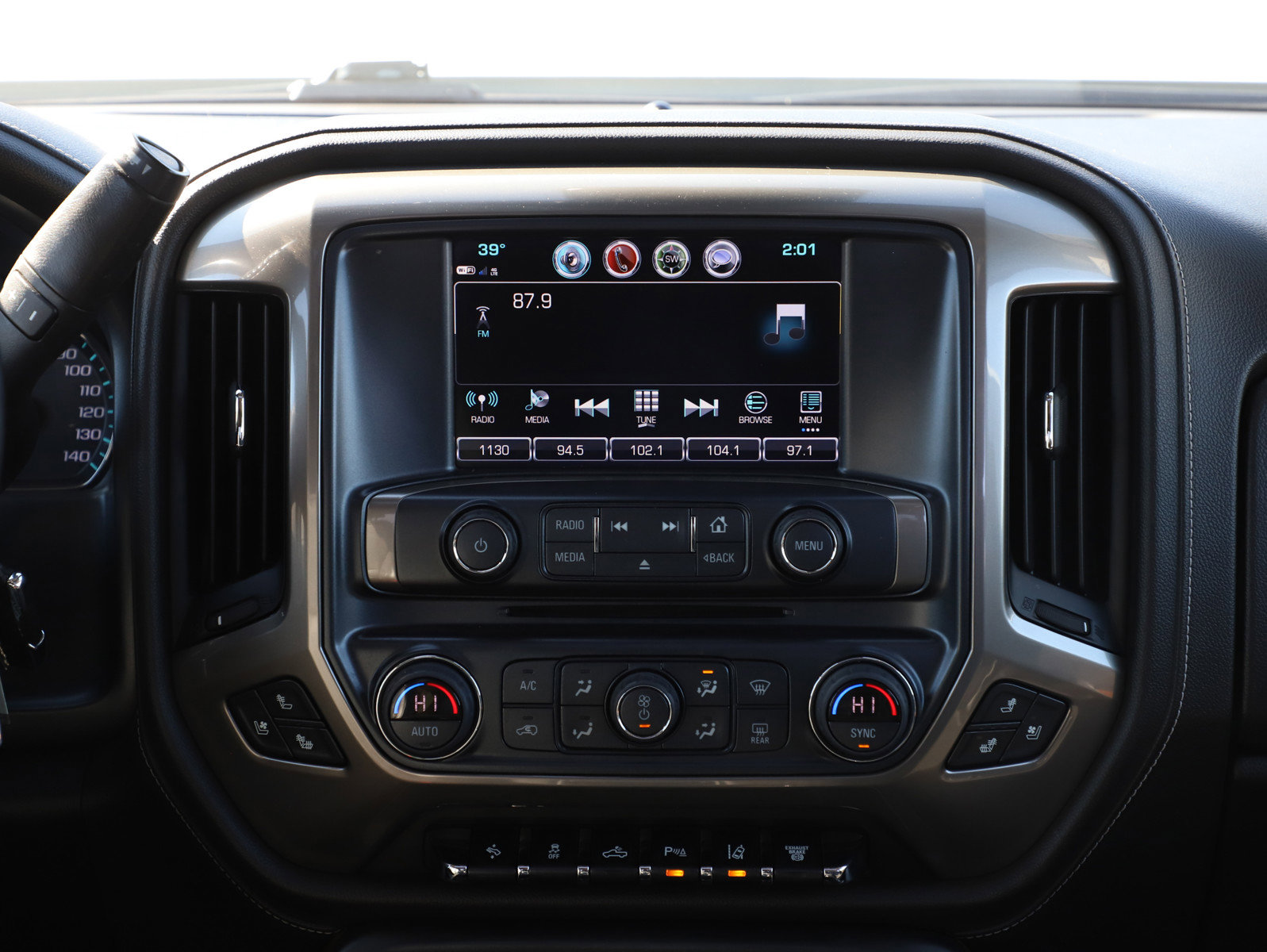 Used 2018 Chevrolet Silverado 2500 High Country w/ Duramax Plus Package image 15