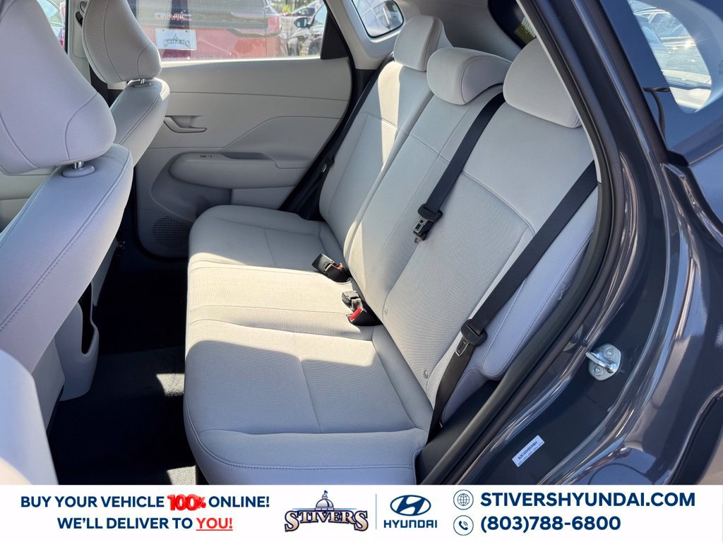 New 2027 Hyundai Kona SE FWD image 18