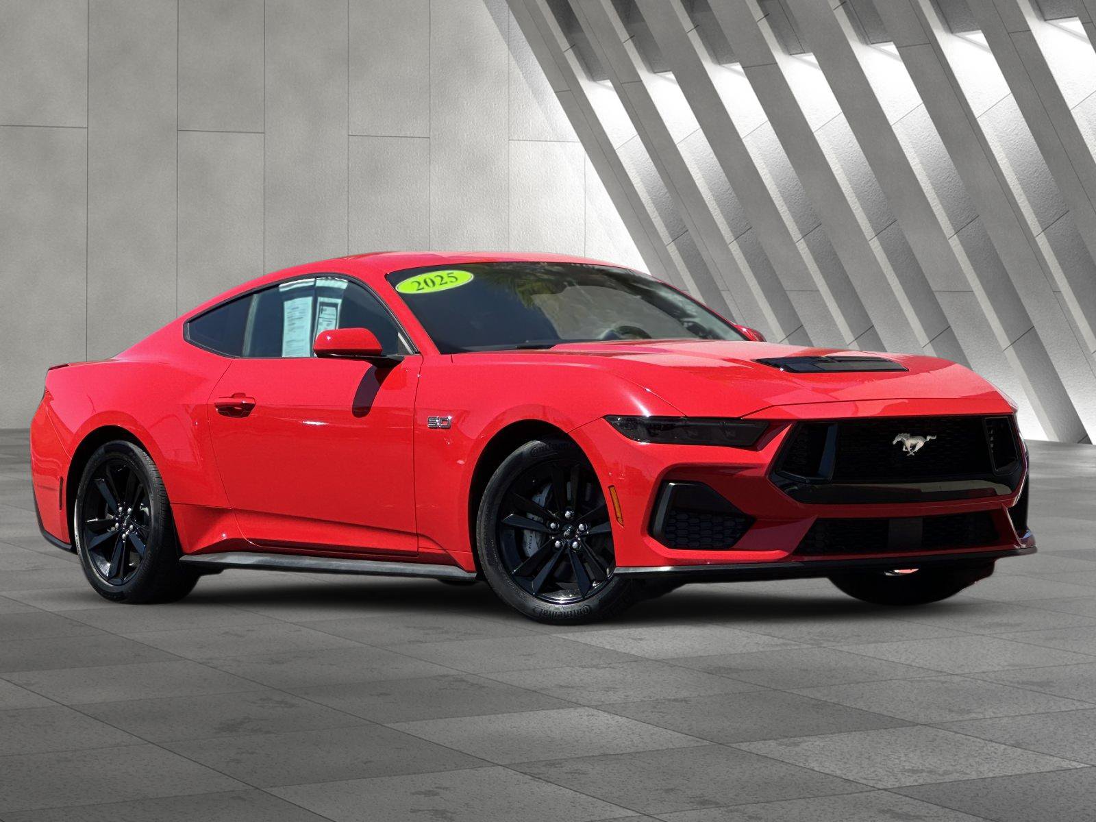 Used 2025 Ford Mustang GT RWD image 1