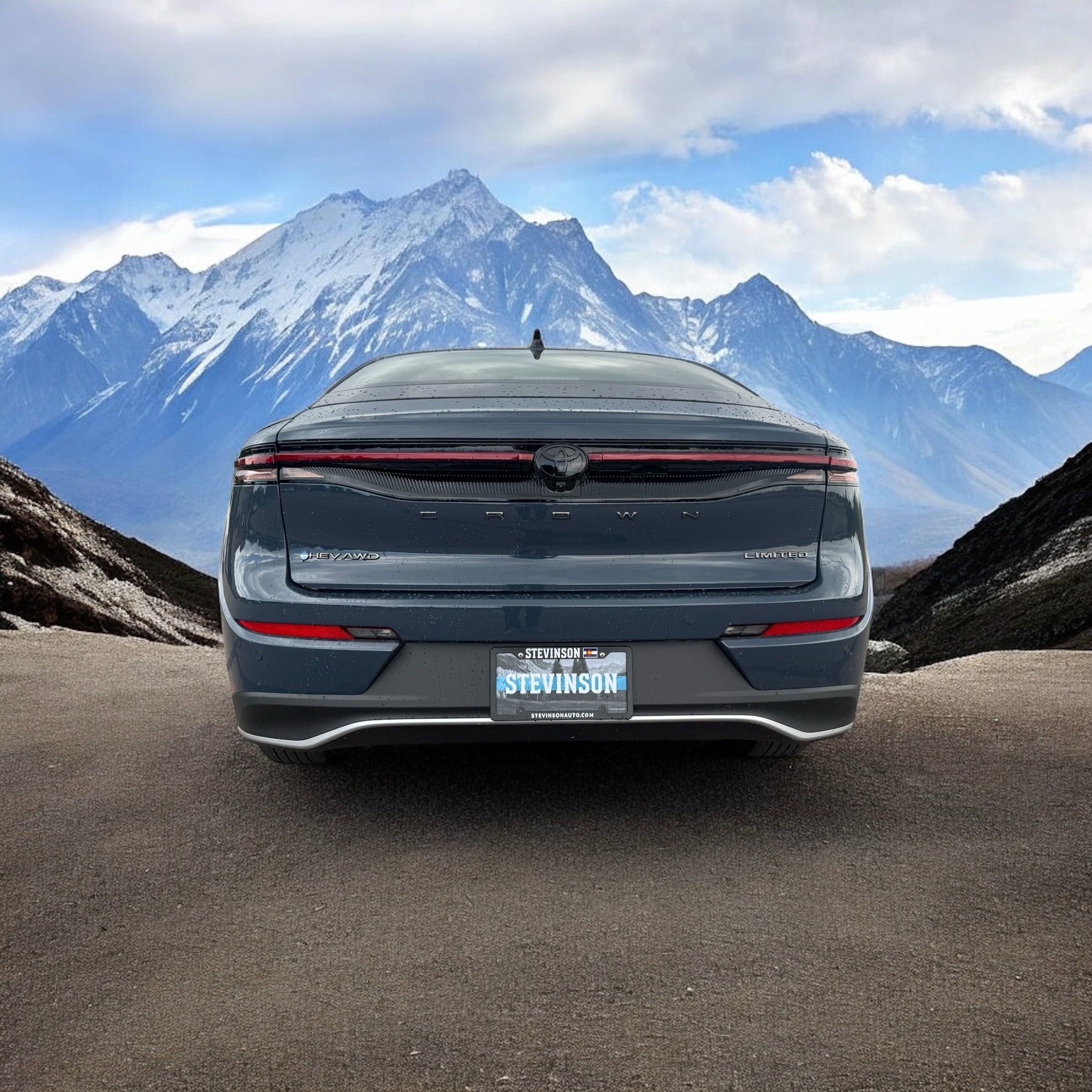 New 2026 Toyota Crown Nightshade image 4