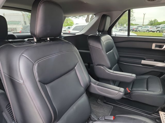 Used 2024 Ford Explorer XLT w/ Equipment Group 202A image 16