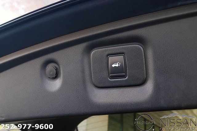 Used 2019 INFINITI QX60 Luxe w/ Essential Package image 18