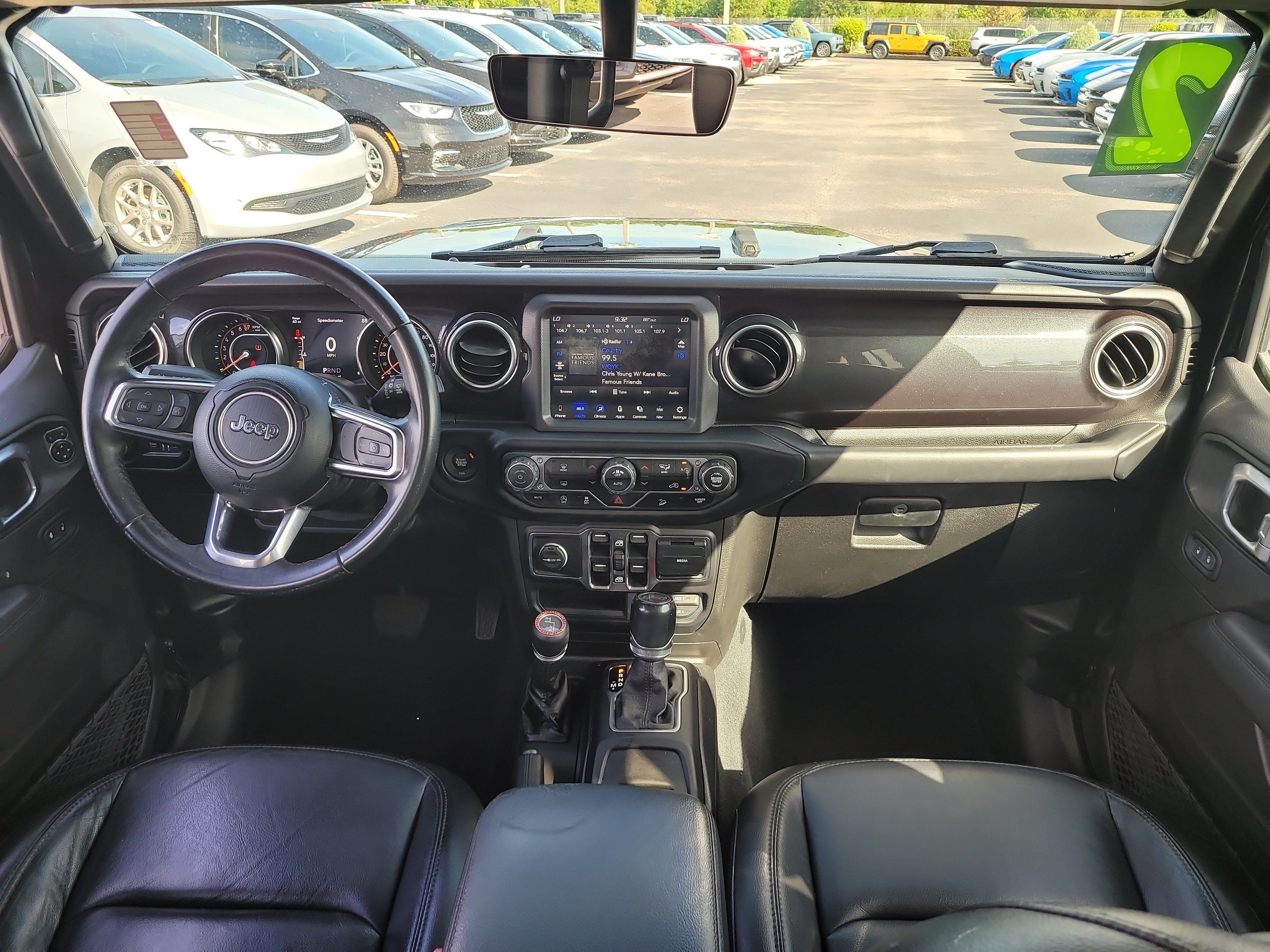 Used 2020 Jeep Wrangler Unlimited Sahara AWD/4WD image 14