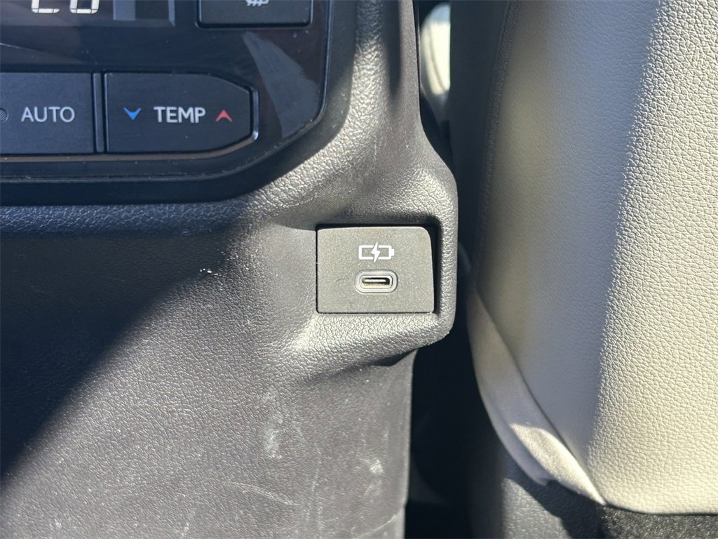 Used 2024 Toyota Grand Highlander Limited image 21