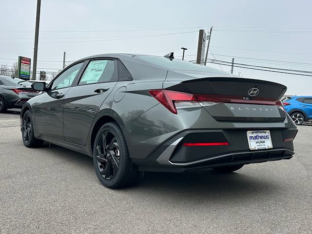 New 2026 Hyundai Elantra Sport image 4
