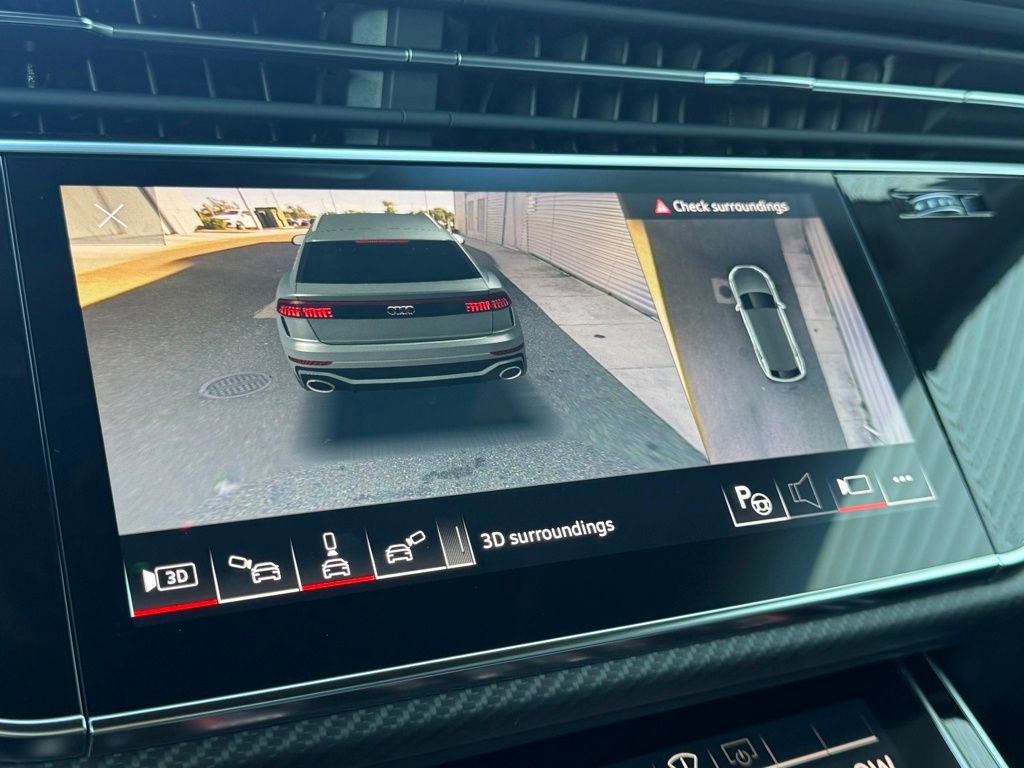 Used 2024 Audi RS Q8 w/ Black Optic Package image 40