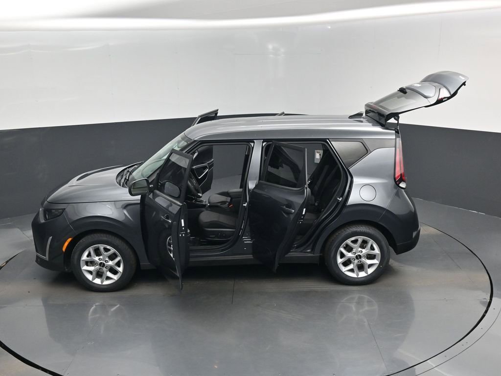 Used 2024 Kia Soul S image 17