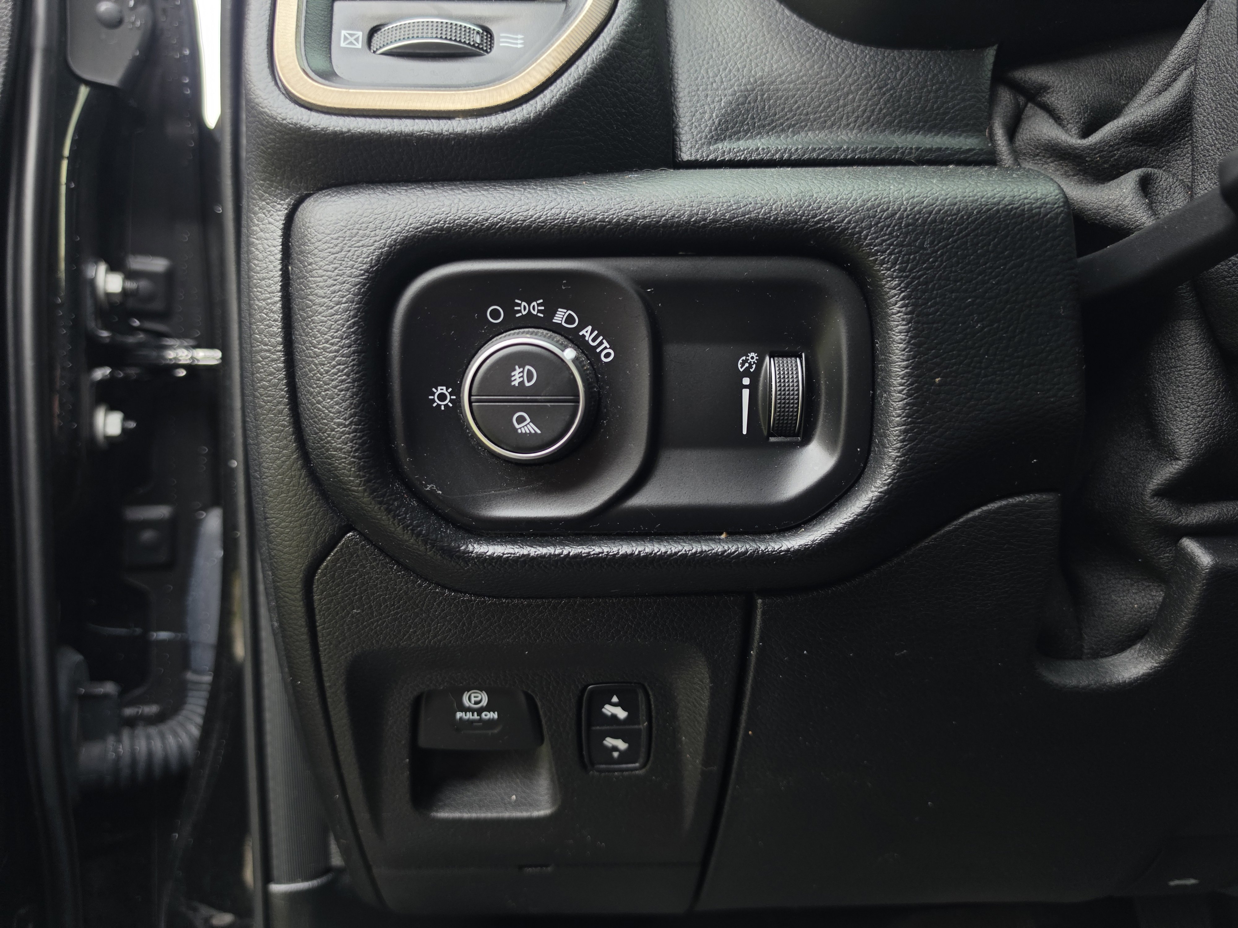 Used 2020 RAM 1500 Rebel w/ Rebel Level 2 Equipment Group AWD/4WD image 20