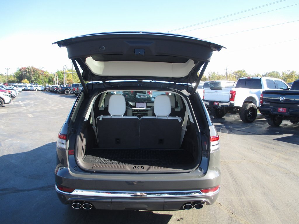 Used 2024 Lincoln Aviator Black Label w/ Dynamic Handling Package image 7