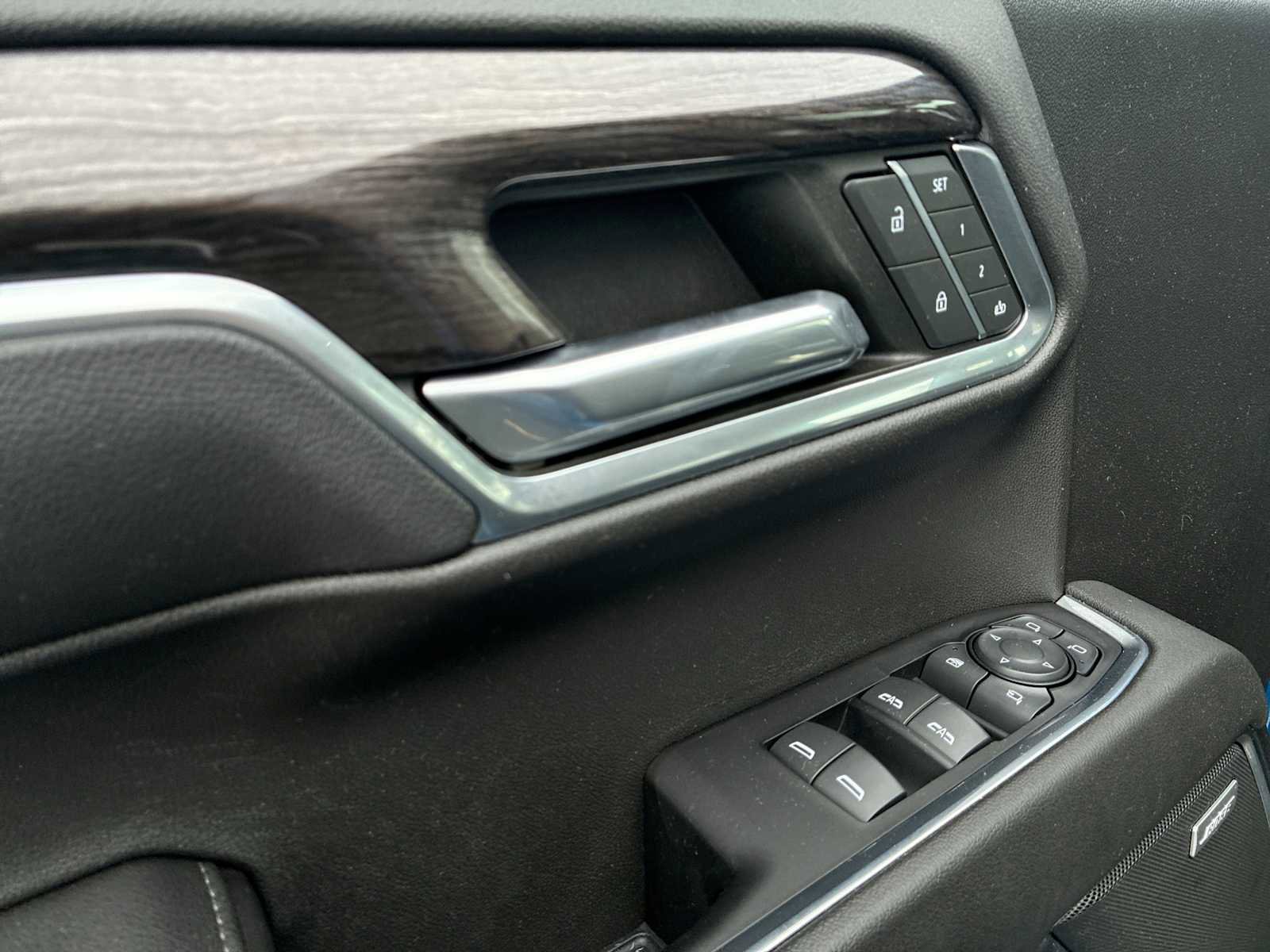 Certified 2022 Chevrolet Silverado 1500 LTZ image 23