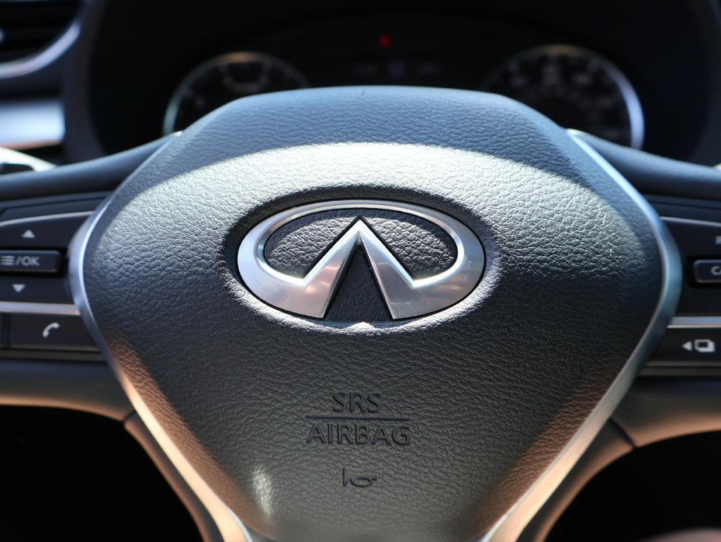 Used 2022 INFINITI QX50 Essential AWD/4WD image 27