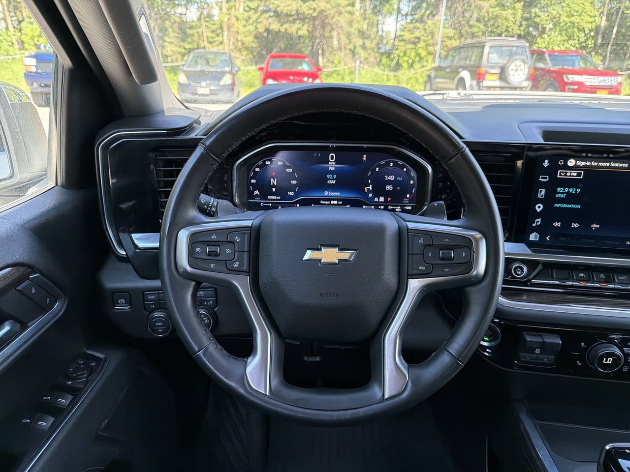 Used 2025 Chevrolet Silverado 1500 LT AWD/4WD image 14