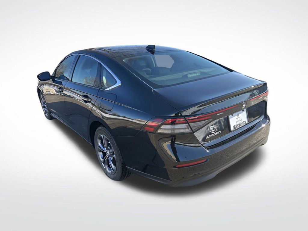 Used 2023 Honda Accord EX image 3