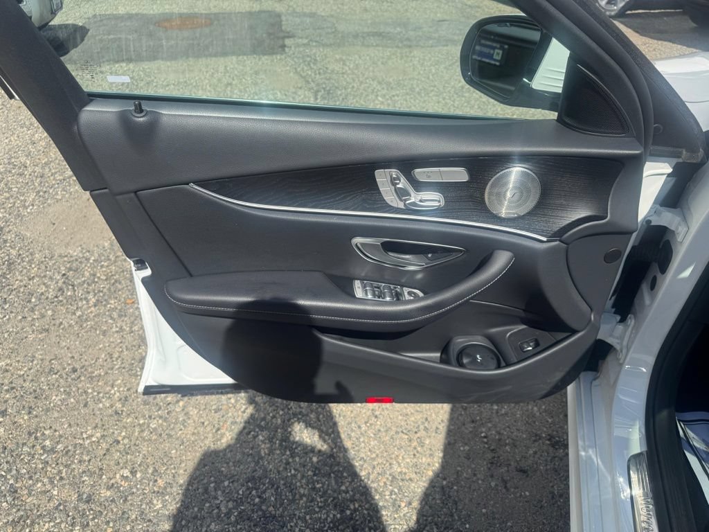 Used 2023 Mercedes-Benz E 350 4MATIC Sedan image 12