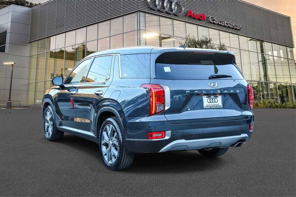 Used 2020 Hyundai Palisade SEL w/ Convenience Package image 2