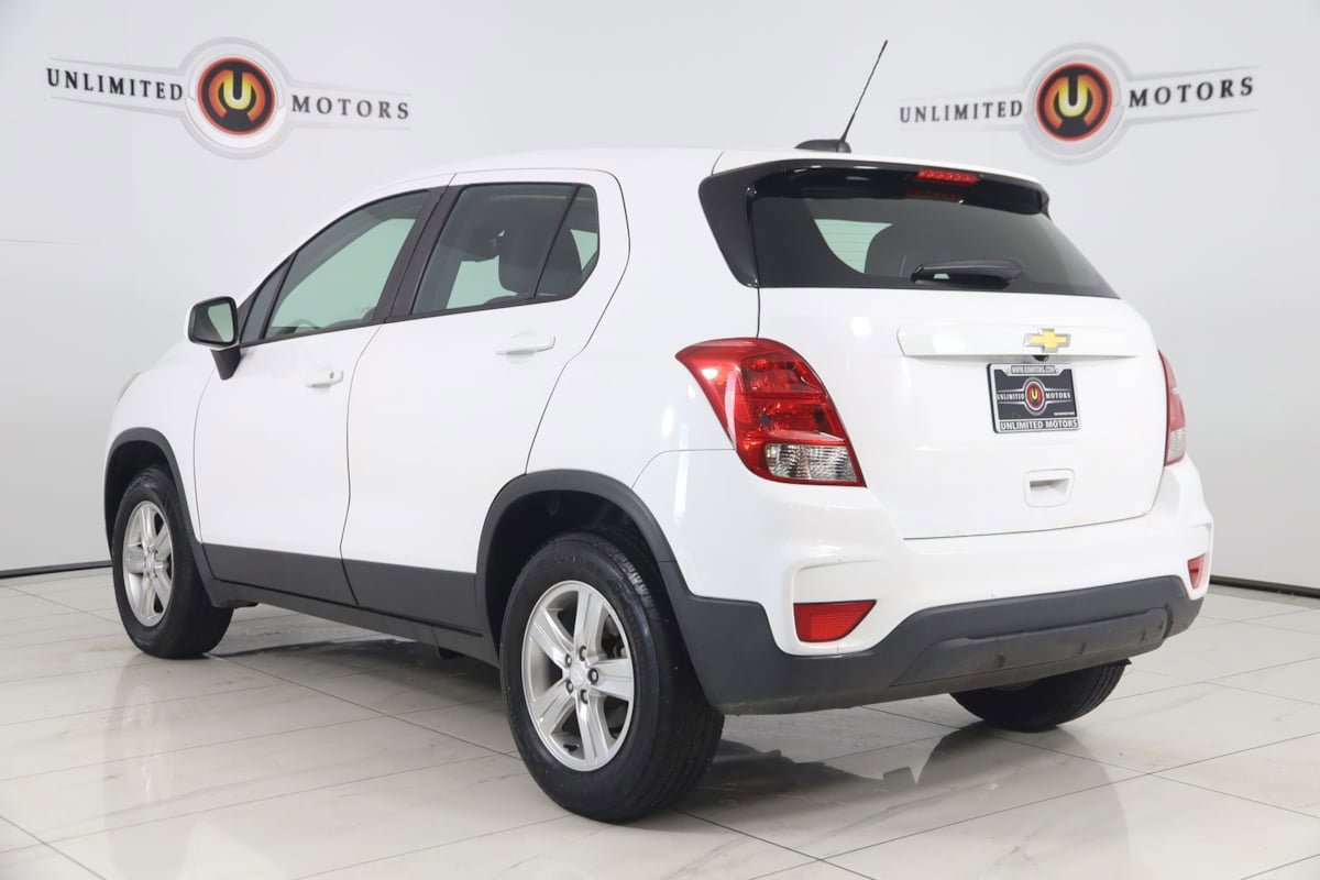 Used 2019 Chevrolet Trax LS AWD/4WD image 4